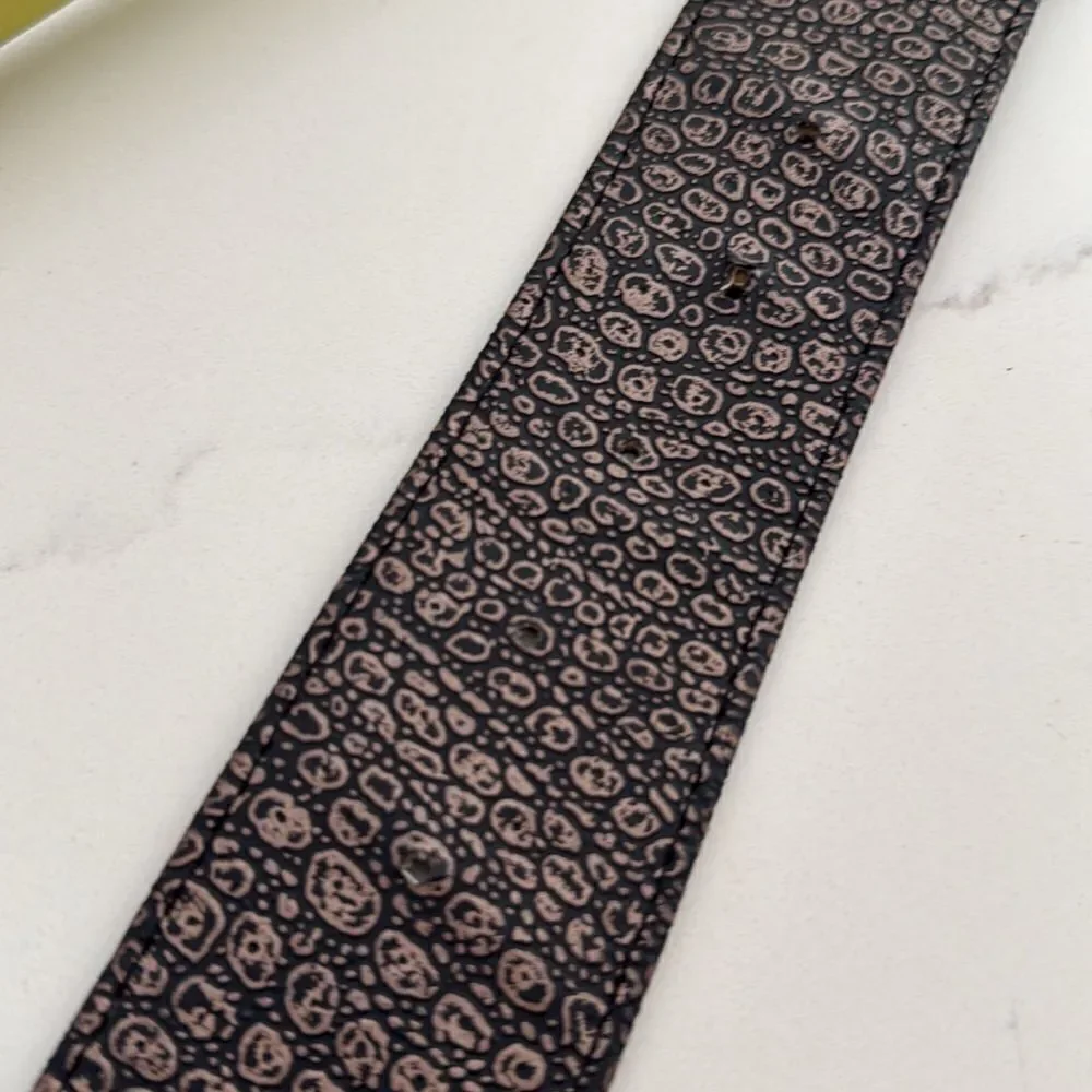 VINTAGE 80s Gold Embossed Waist Belt Bow & Buttons